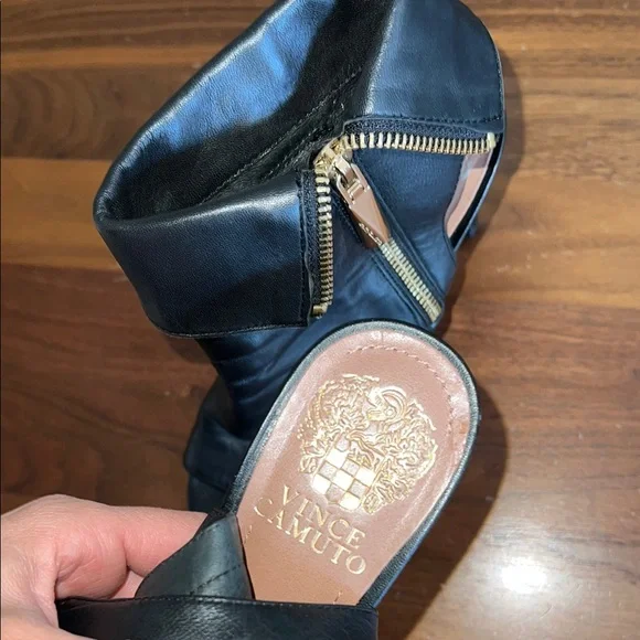 Vince Camuto Black Leather Women's Ankle Zip Up Boots Size 7 Very Comfortable! - Picture 3 of 14